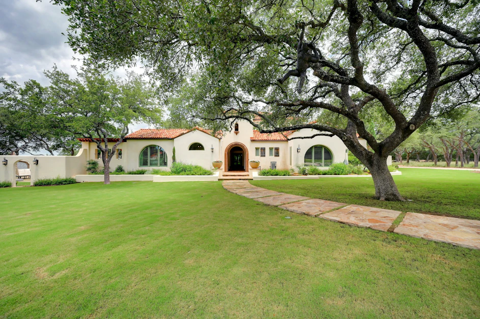 209 Greystone Circle, Boerne, TX 78006, Presented by Suzanne Page